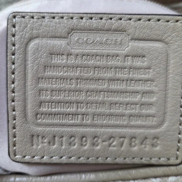 Vintage Coach Madison Phoebe OP Plearlescent Signature Jaquard Shoulder Bag - Picture 3 of 8